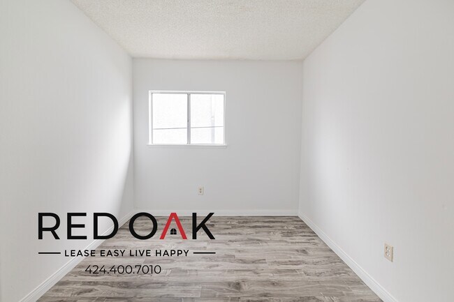 Foto del edificio - 1341 W 37th Pl