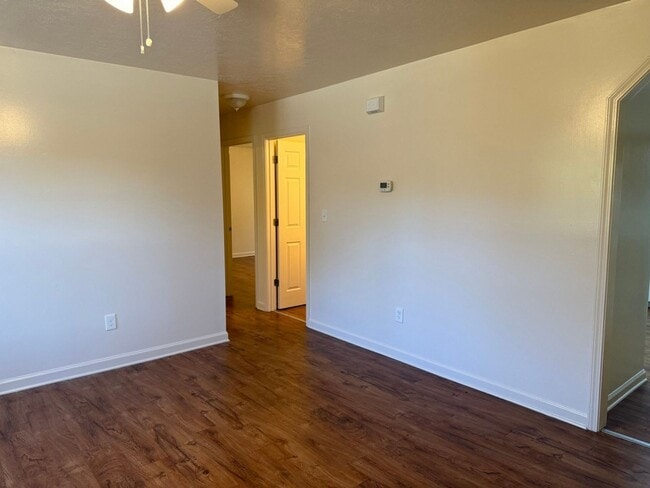 Building Photo - 5036 Willoway Dr