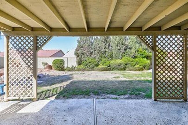 Foto del edificio - Single Story with a Large Back Yard