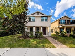Building Photo - 11804 Silverlake Park Dr