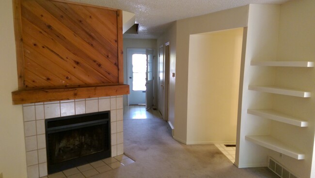 Building Photo - 3417 Atlantic Dr
