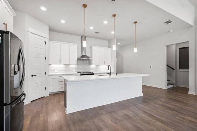Foto del edificio - 2303 Rogge Ln