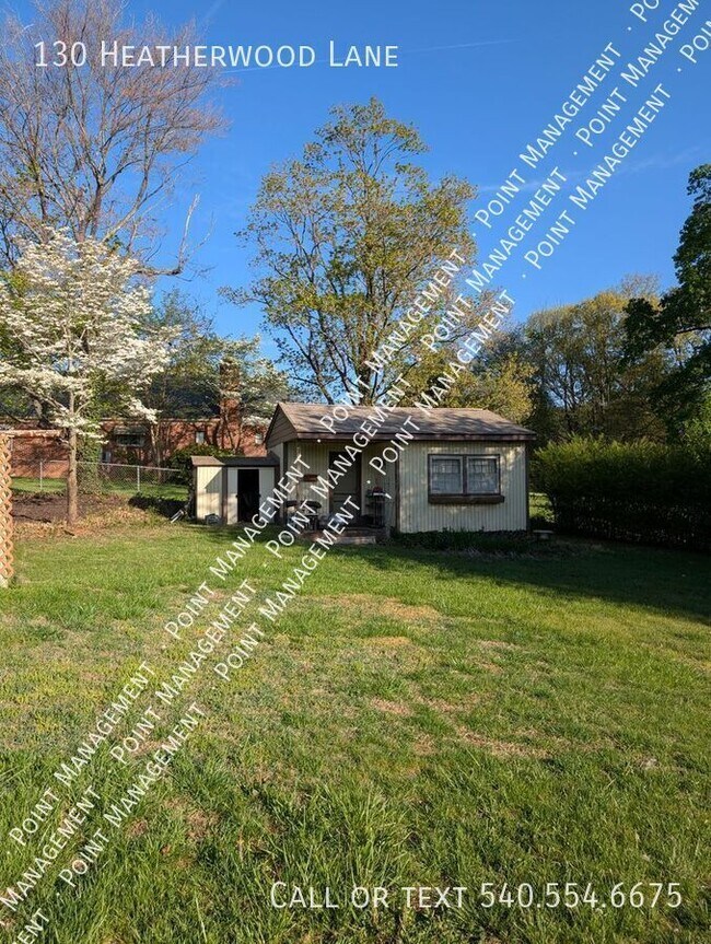 Foto del edificio - 130 Heatherwood Ln