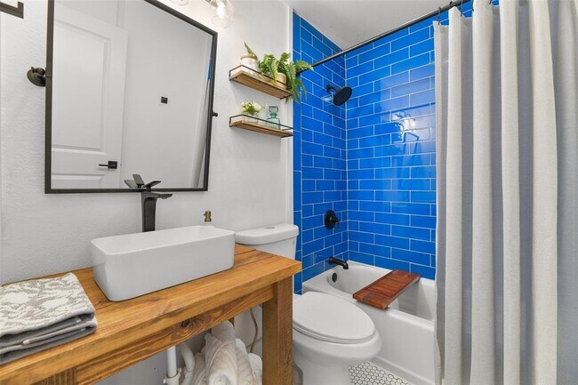 Foto del edificio - 2123 74th St