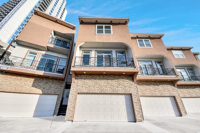 Photo - 146 Carson Ct Townhome