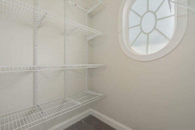 Building Photo - 928 White Point Dr