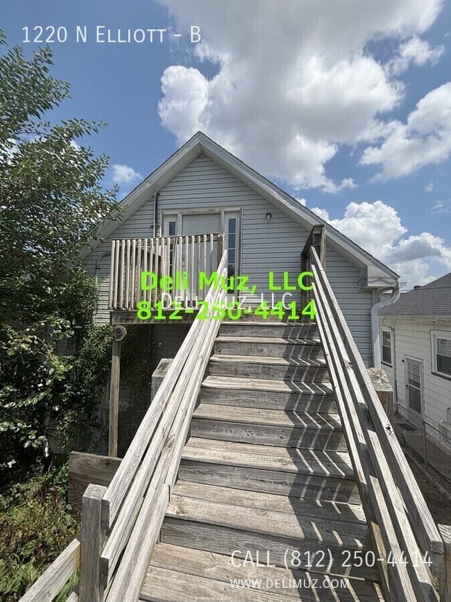 Building Photo - 1220 N Elliott St