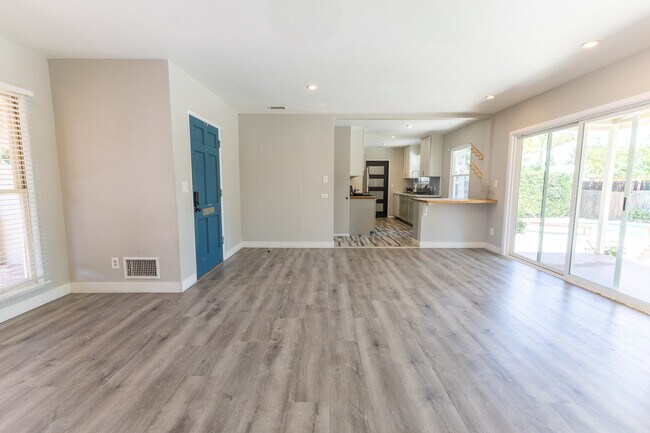 Foto del edificio - 7706 Quakertown Ave