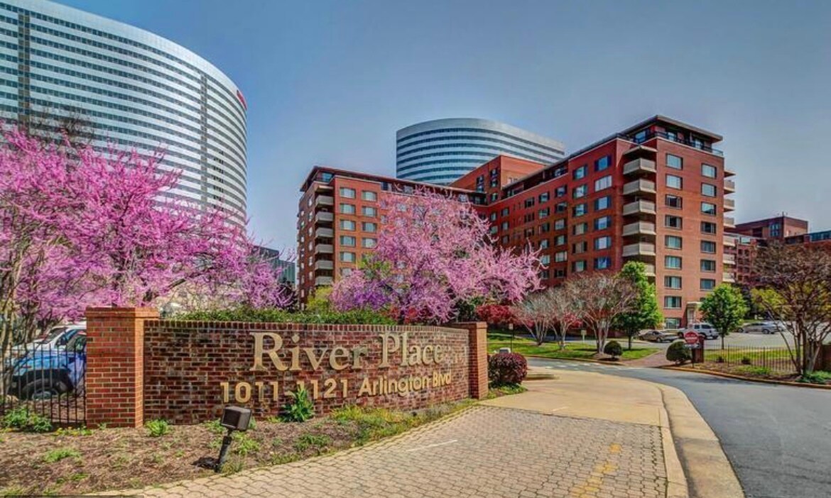 1121 Arlington Blvd Unit 504, Arlington, VA 22209 Condo for Rent in
