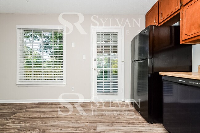 Foto del edificio - Welcome to your new Ellenwood haven!