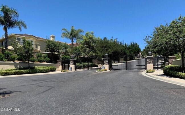Foto del edificio - 2946 Venezia Ln