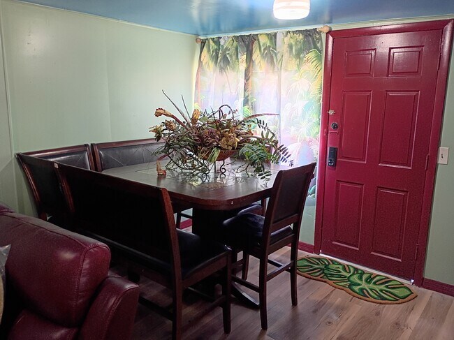 Building Photo - 1407 Illinois Ave