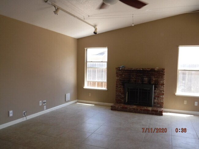 Foto del edificio - 1706 Brookglen Dr