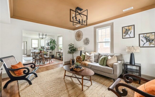 Foto del edificio - 2802 Edgewood Ave