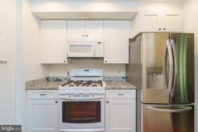 Building Photo - 6224 Capella Ave