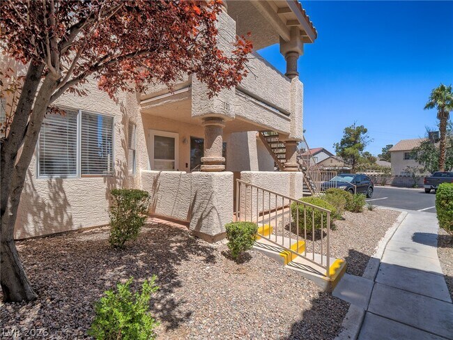 Building Photo - 912 Boulder Springs Dr
