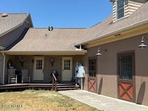 Building Photo - 245 Blue Valley Rd