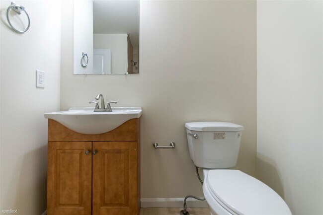 Foto del edificio - 4 br, 2 bath Duplex - 1811 W BERKS ST Unit 1