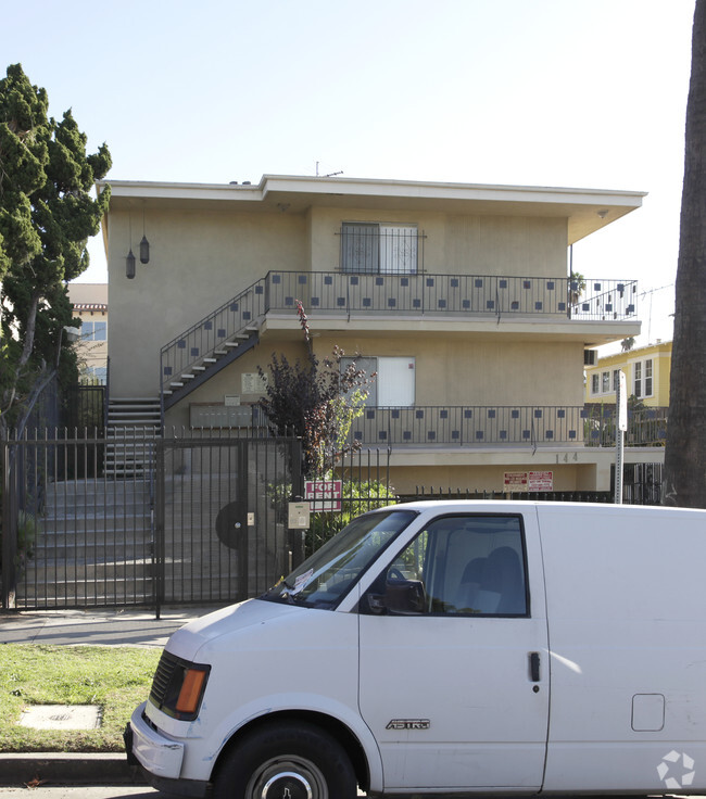 Building Photo - 144 N Catalina St