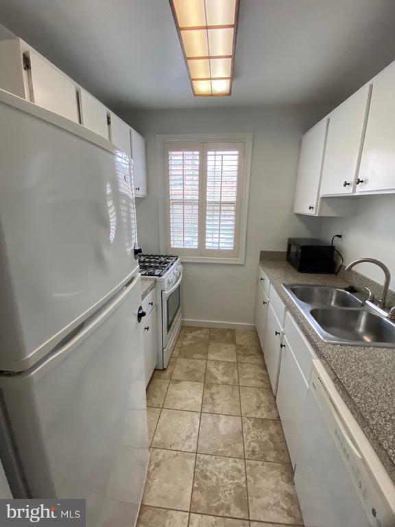 Foto del edificio - 4378 N Pershing Dr