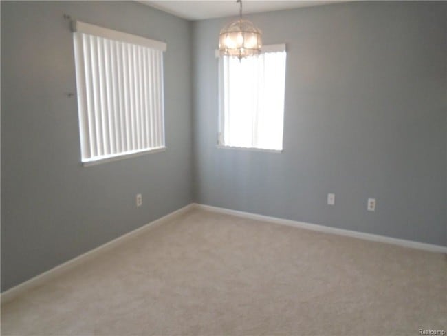 Building Photo - 15858 Orchard Ln