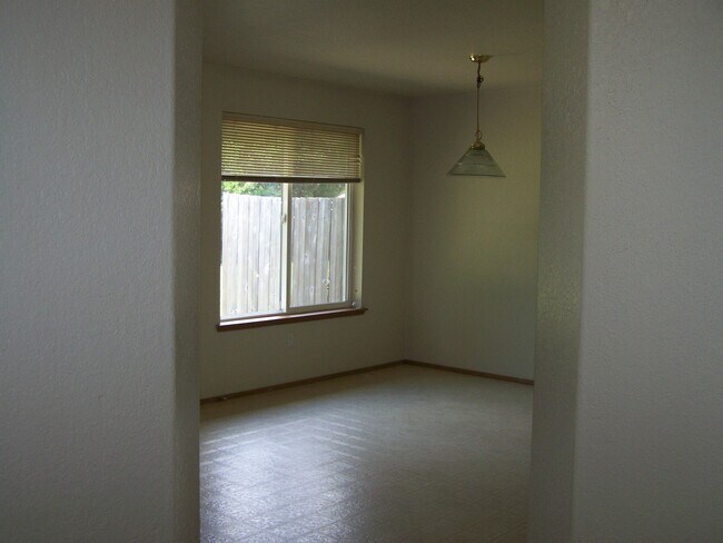 Building Photo - 72 E Pine Park Ln