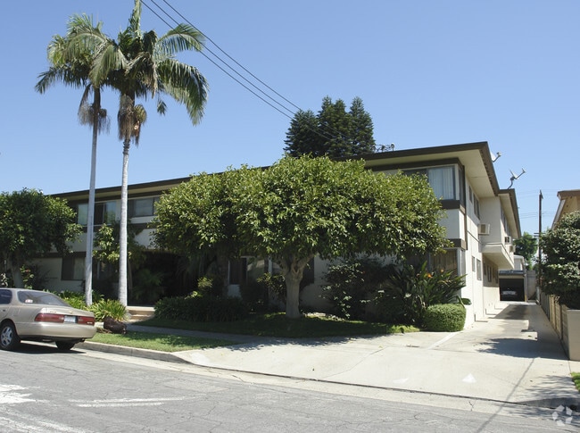 Building Photo - 920 N 1st