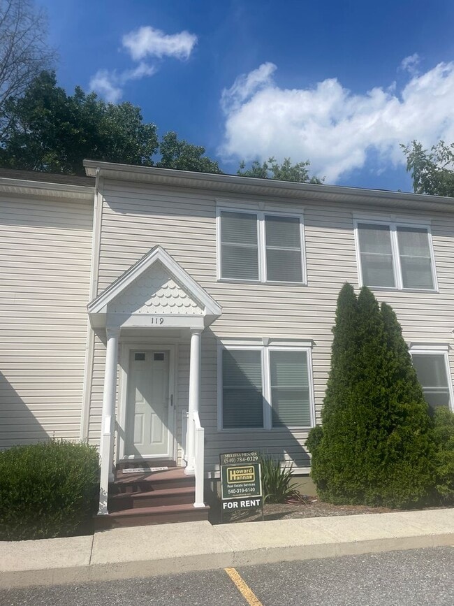 Building Photo - 119 Trimmer Trail