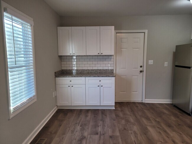 Foto del edificio - Completely Updated 2BR 2BA in Grantville-