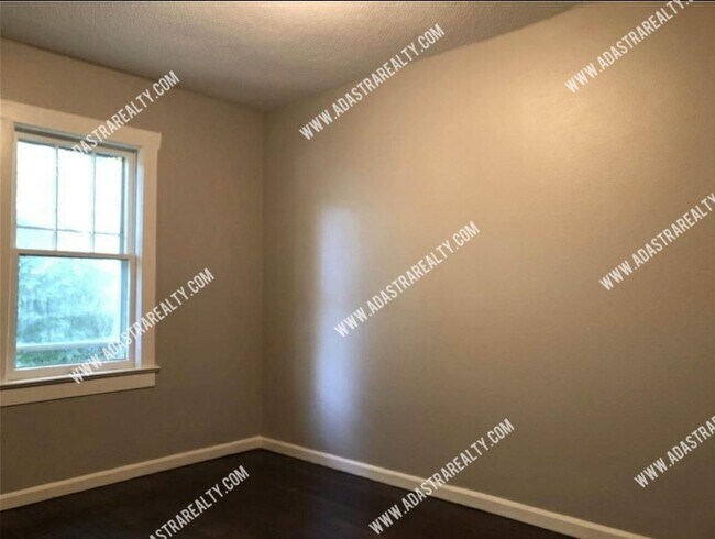 Building Photo - Perfect 3bed 1 Bath Waldo Home-Available i...