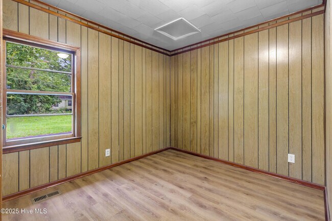 Foto del edificio - 1614 McKinley Ave