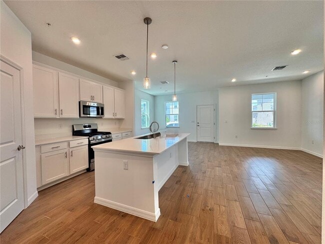Building Photo - 433 Belmond Dr