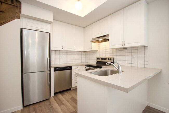 Photo du bâtiment - 1711 Pure Springs Blvd.