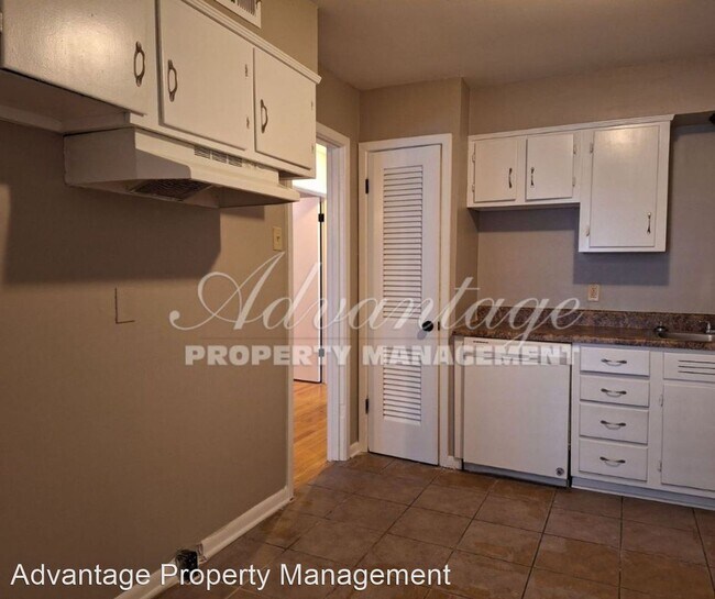 Building Photo - 3 br, 1 bath House - 1271 Dogwood Dr