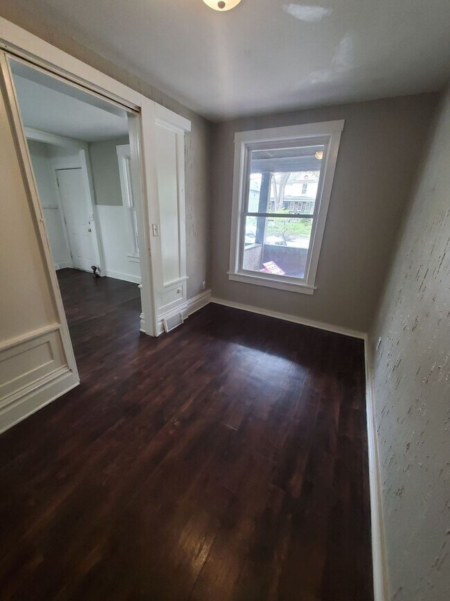Foto del edificio - 1613-1615 Taylor Ave. (Duplex)