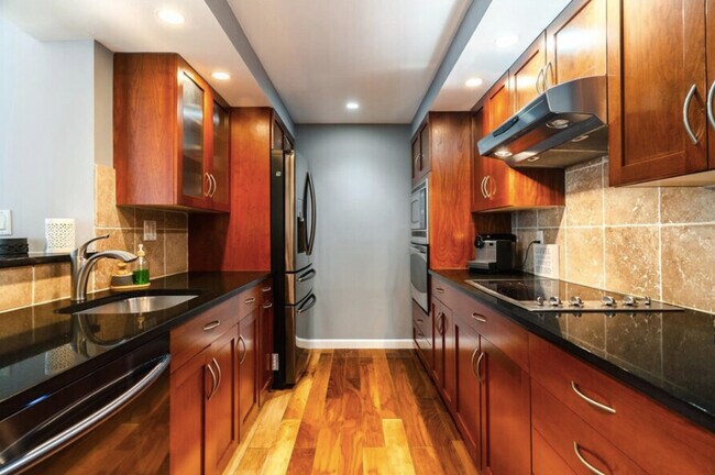 Foto del edificio - 495 Beacon St