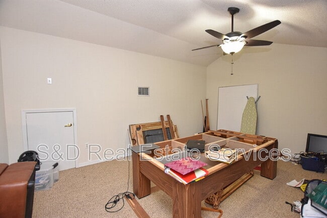 Building Photo - 1072 Meadowood Pointe Rd
