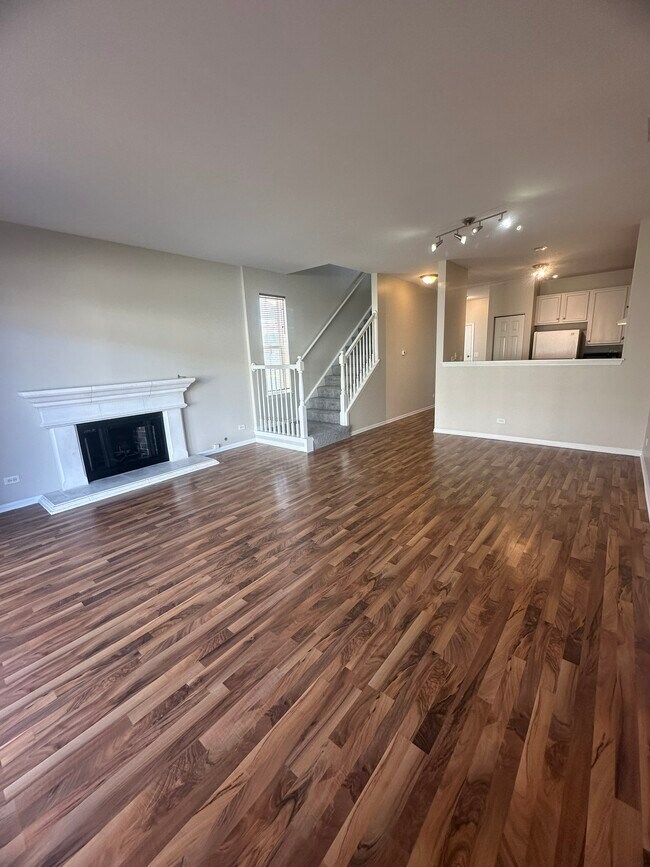 Building Photo - 2412 Golf Ridge Cir