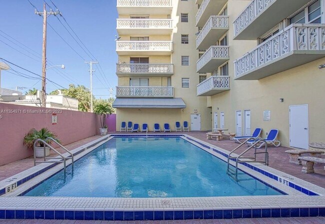 Foto del edificio - 1020 Meridian Ave