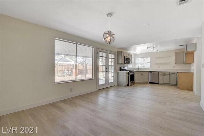 Foto del edificio - 3554 El Camino Rd