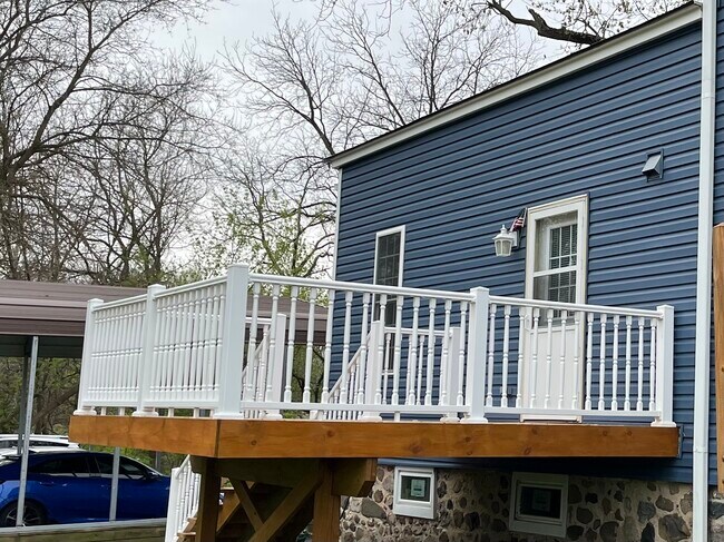 Foto del edificio - 11323 Fox River Rd