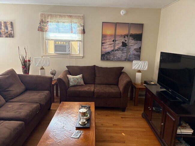 Foto del edificio - 107 Robert Dr