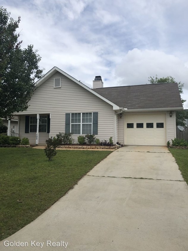 Primary Photo - 2 br, 2 bath House - 102 Hackamore Lane