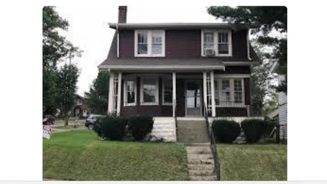 Building Photo - 655 Probasco St