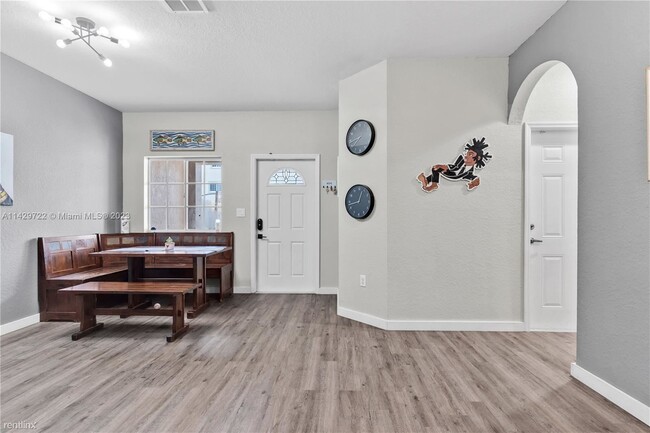 Foto del edificio - 4 br, 2.5 bath House - 14232 SW 273rd St