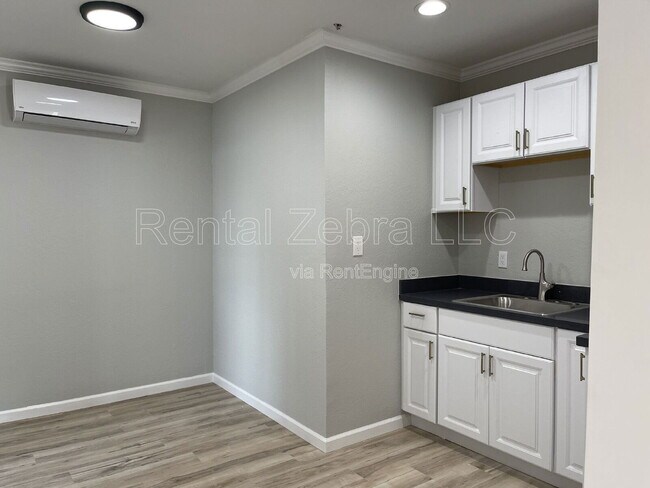 Foto del edificio - 343 Arlen Dr