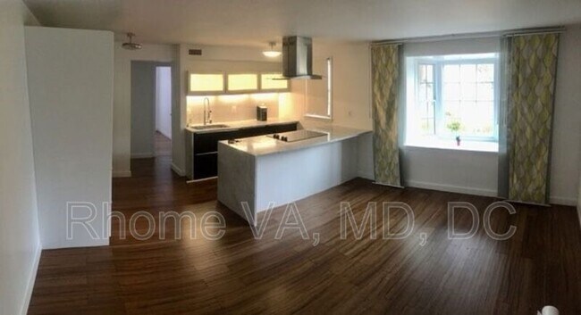 Building Photo - 822 S Arlington Mill Dr