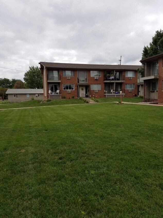 Primary Photo - 942 Dayton Dr