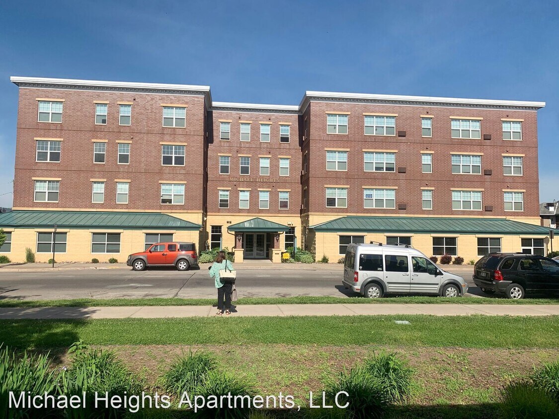 Foto principal - 420 5th Ave S