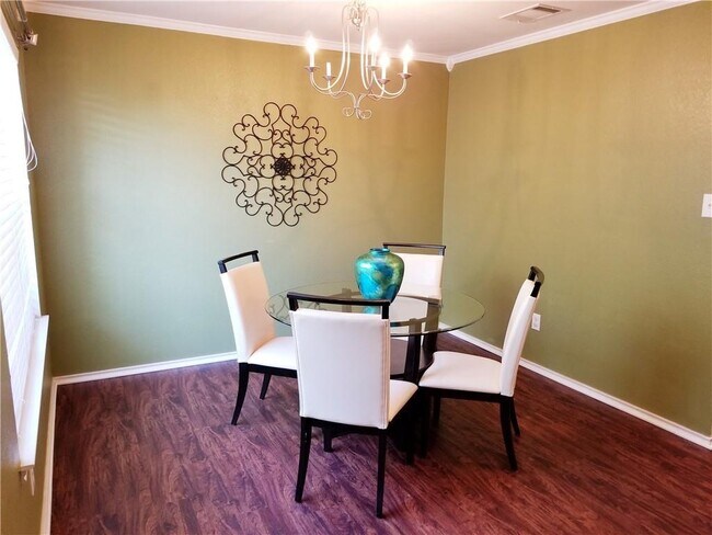 Foto del edificio - 108 Covey Ln